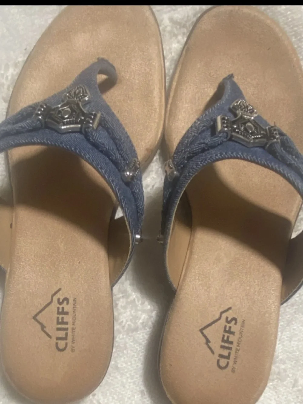 Cliffs by WHITE MOUNTAIN Denim Blue Thong Sandals with Silver Accent